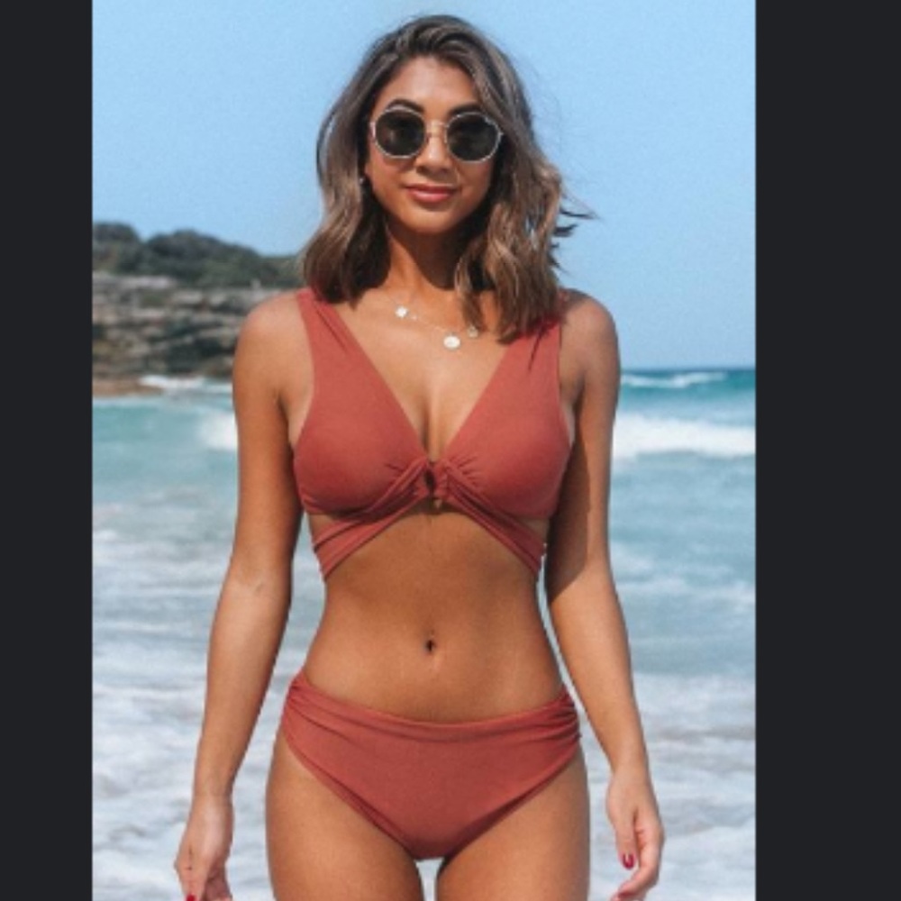 Cupshe Burnt Orange O Ring Bikini NWT Size Large